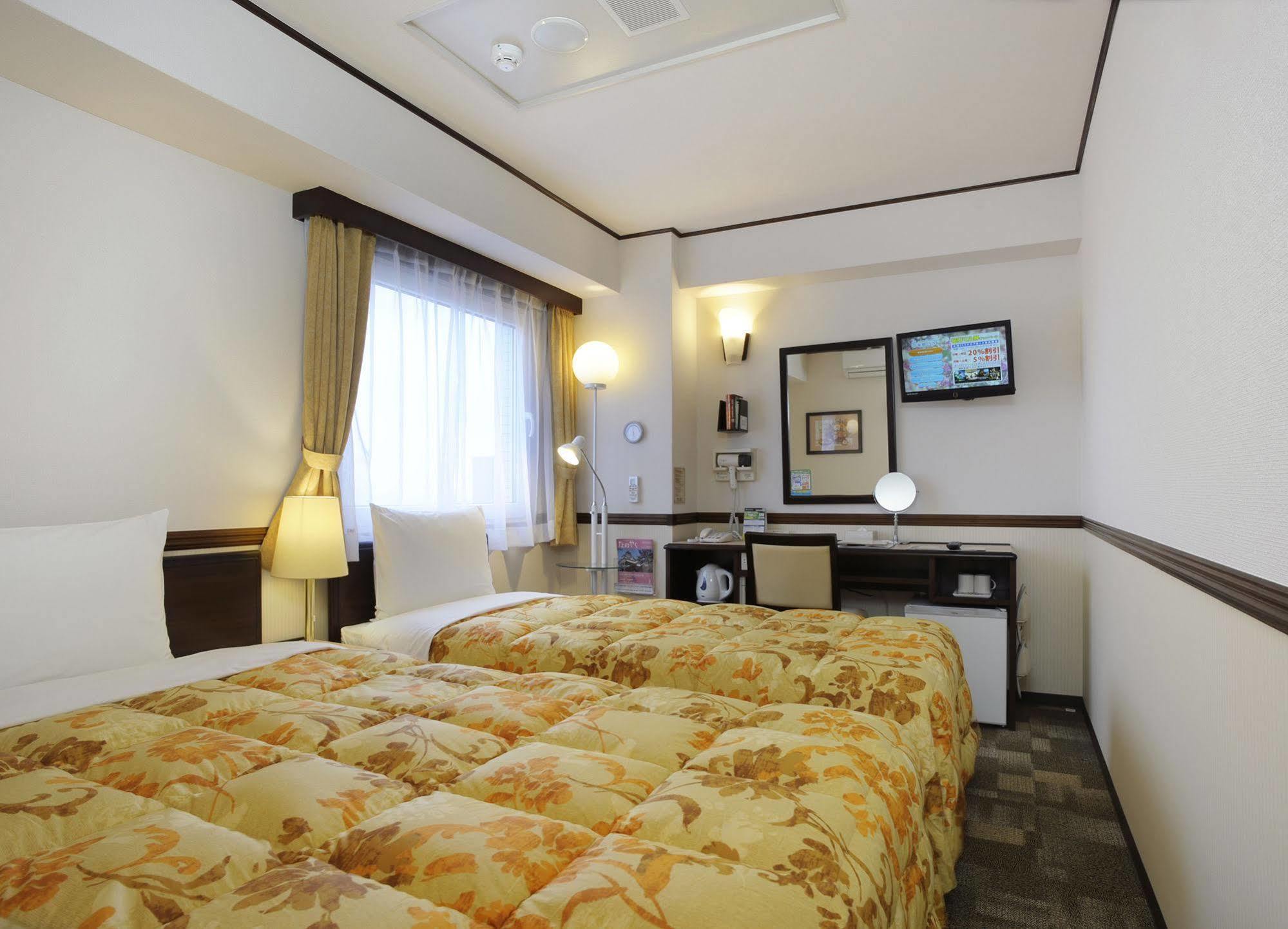 Toyoko Inn Aizuwakamatsu Ekimae Extérieur photo