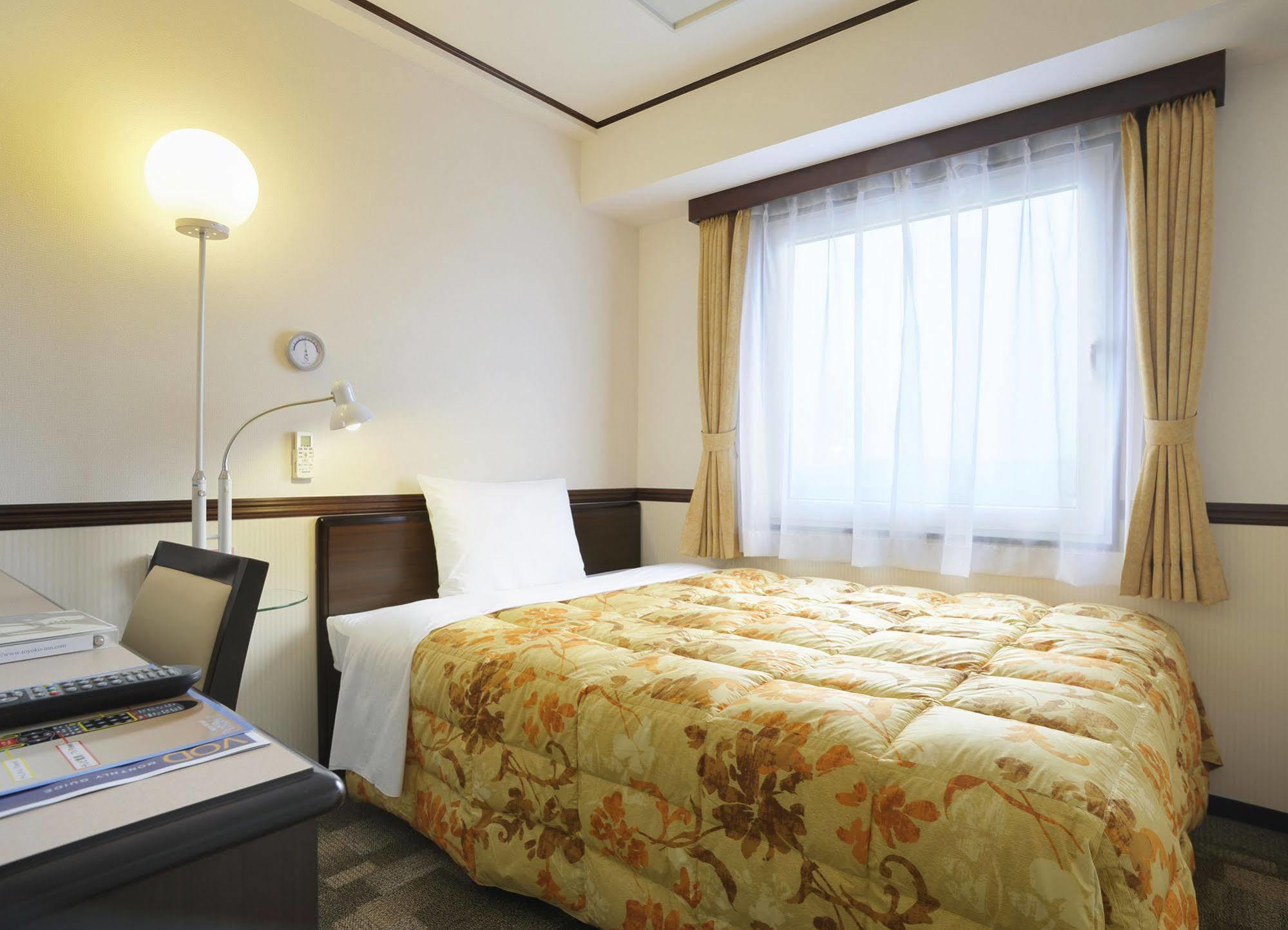 Toyoko Inn Aizuwakamatsu Ekimae Extérieur photo